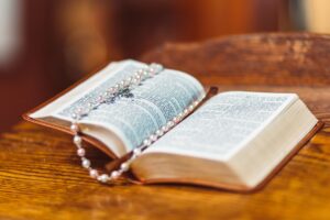 Faith and Trust in God: How They Shape Our Daily Decisions and Relationships