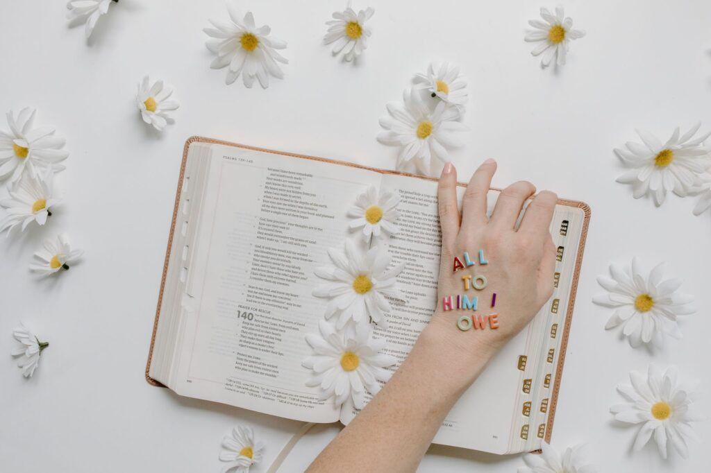 How to Build a Foundation of Trust in Your Relationship with God prayer faith