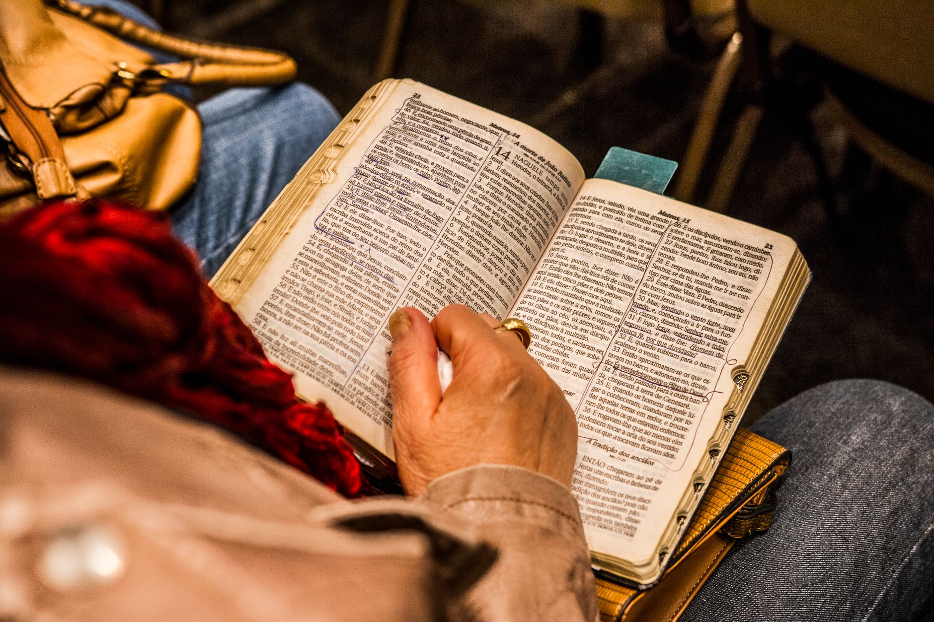 Praying Through Grief: Scriptural Comfort for Times of Loss